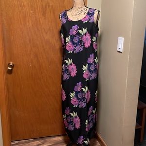 JM Collection Black Dress with big Purple Flowers Size M